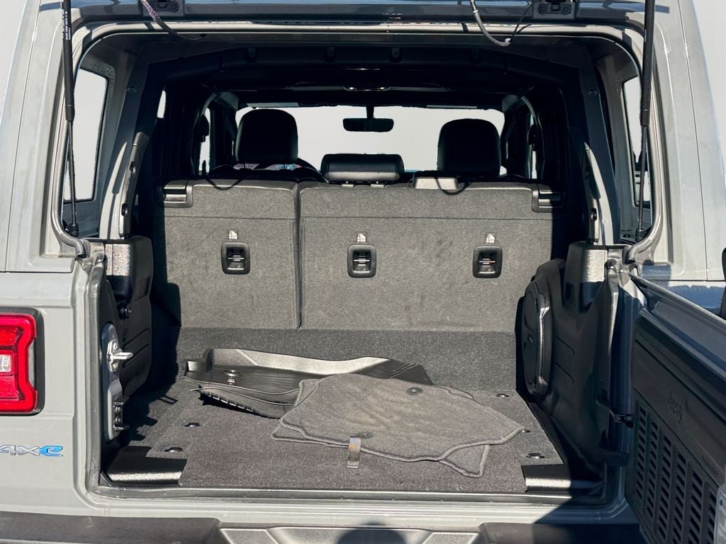 2023 Jeep Wrangler Sahara 4xe w/ Heated Seats