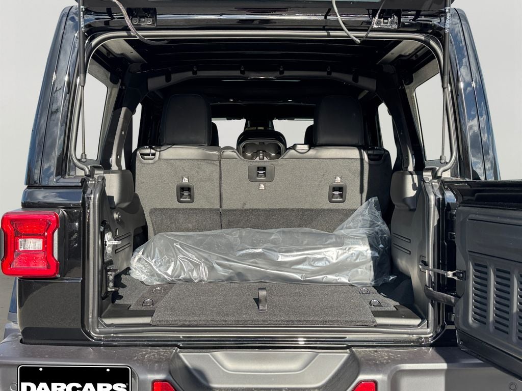 2026 Jeep Wrangler Sahara Sky One-Touch Power Top