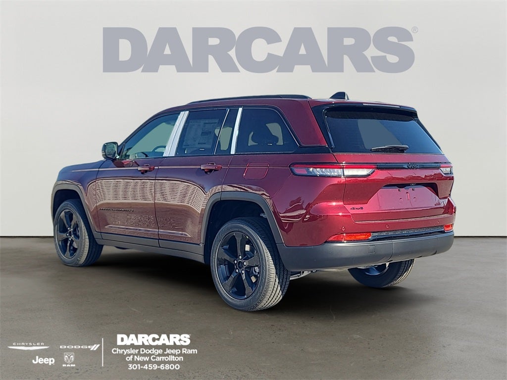 2025 Jeep Grand Cherokee Laredo