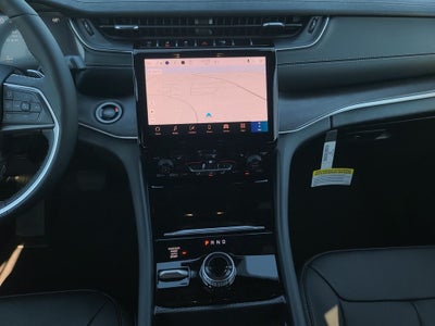 2025 Jeep Grand Cherokee Limited Dual-Pane Panoramic Sunroof