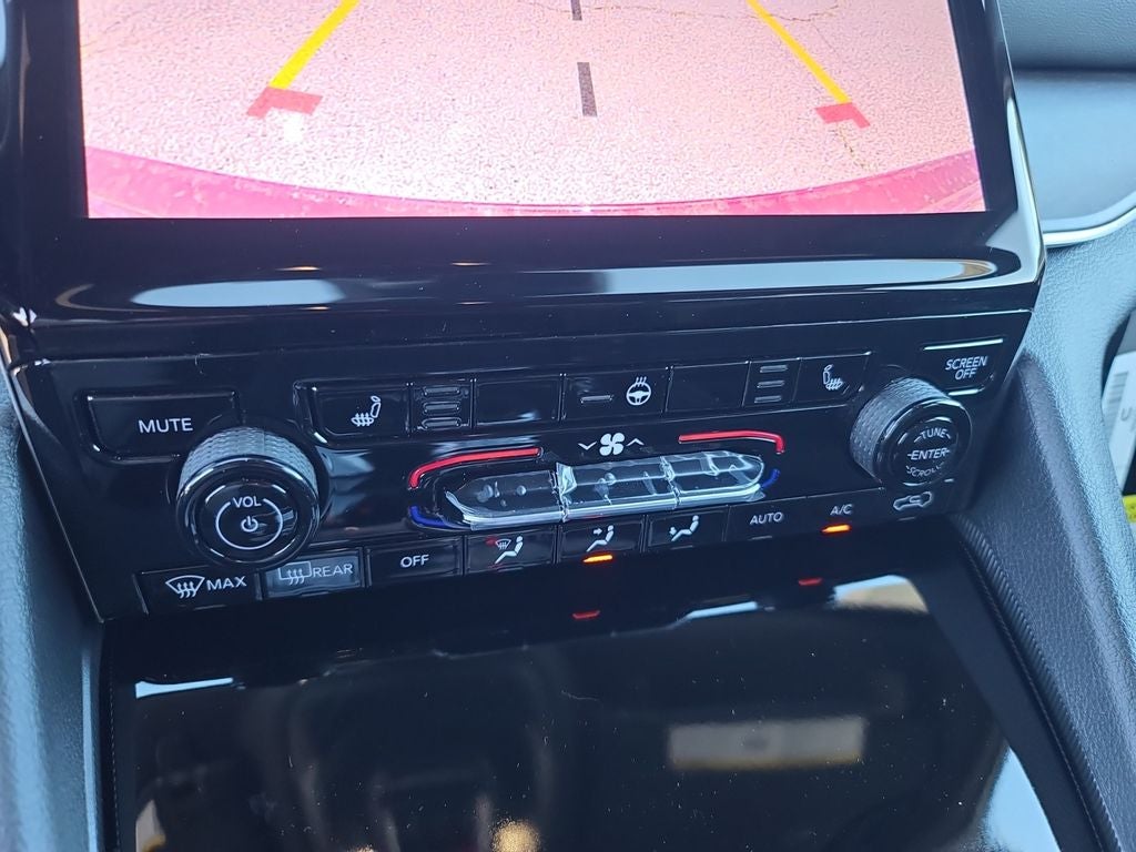 2025 Jeep Grand Cherokee Limited Dual-Pane Panoramic Sunroof