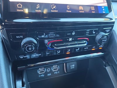 2025 Jeep Grand Cherokee Limited Dual-Pane Panoramic Sunroof
