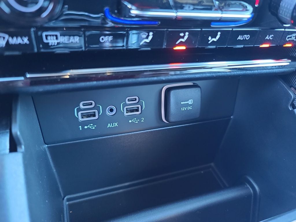 2025 Jeep Grand Cherokee Limited Dual-Pane Panoramic Sunroof