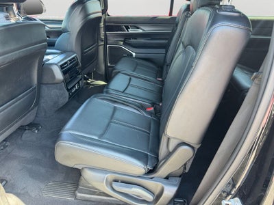 2024 Jeep Wagoneer Series II w/Navigation