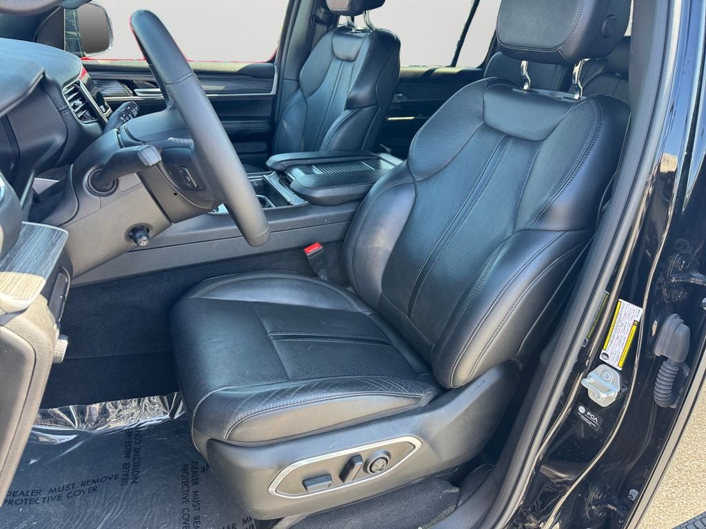 2024 Jeep Wagoneer Series II w/Navigation