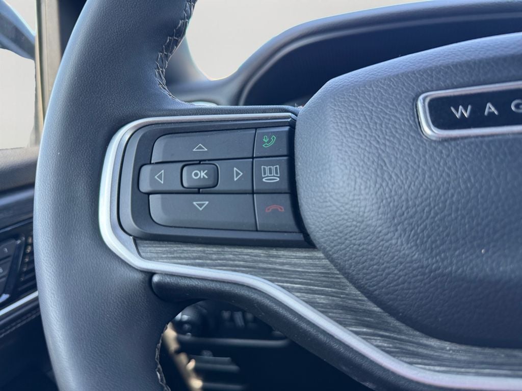 2024 Jeep Wagoneer Series II w/Navigation