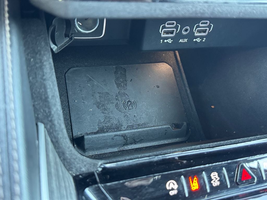 2024 Jeep Wagoneer Series II w/Navigation