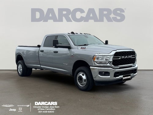 2022 RAM 3500 Big Horn Dually w/ Turbodiesel