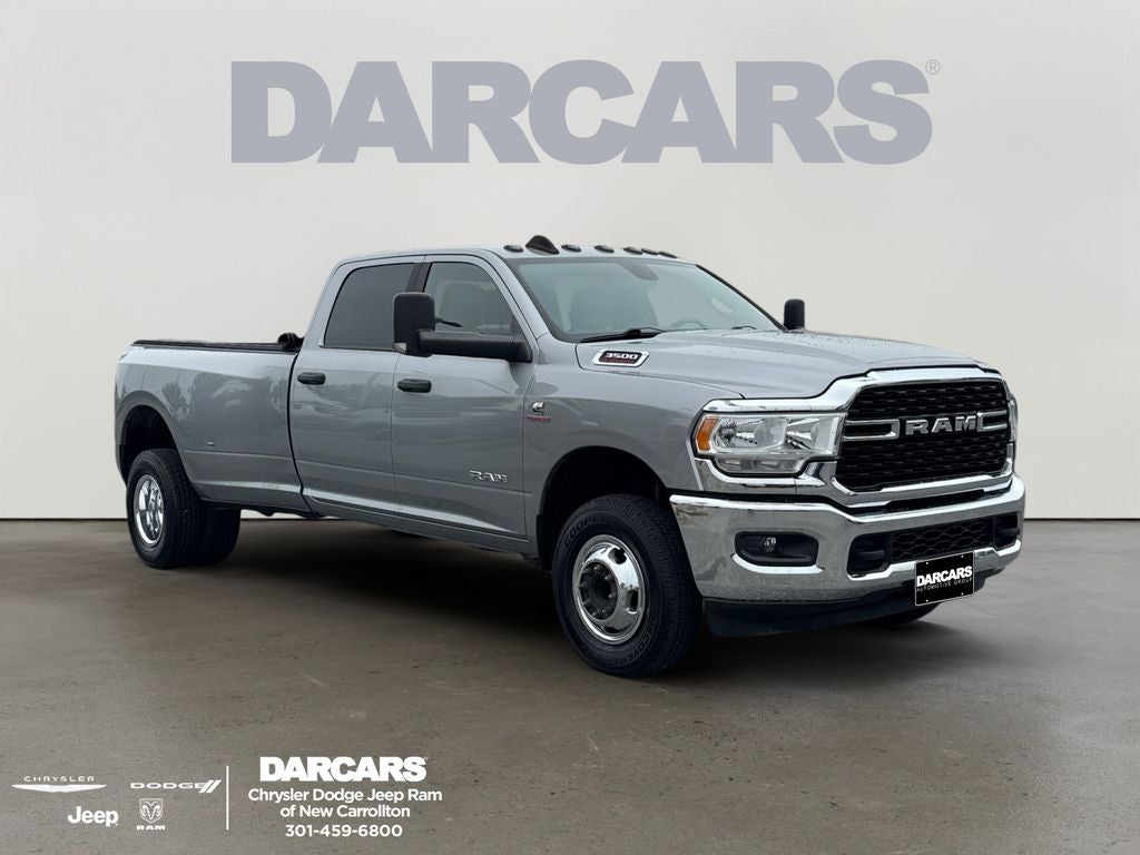 2022 RAM 3500 Big Horn Dually w/ Turbodiesel