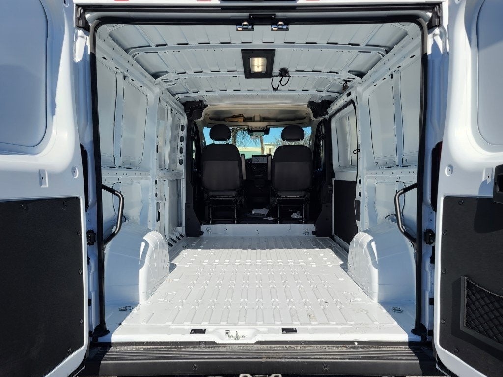 Interior 2018 Ram Cargo Van 2018 Ram ProMaster City · Tradesman