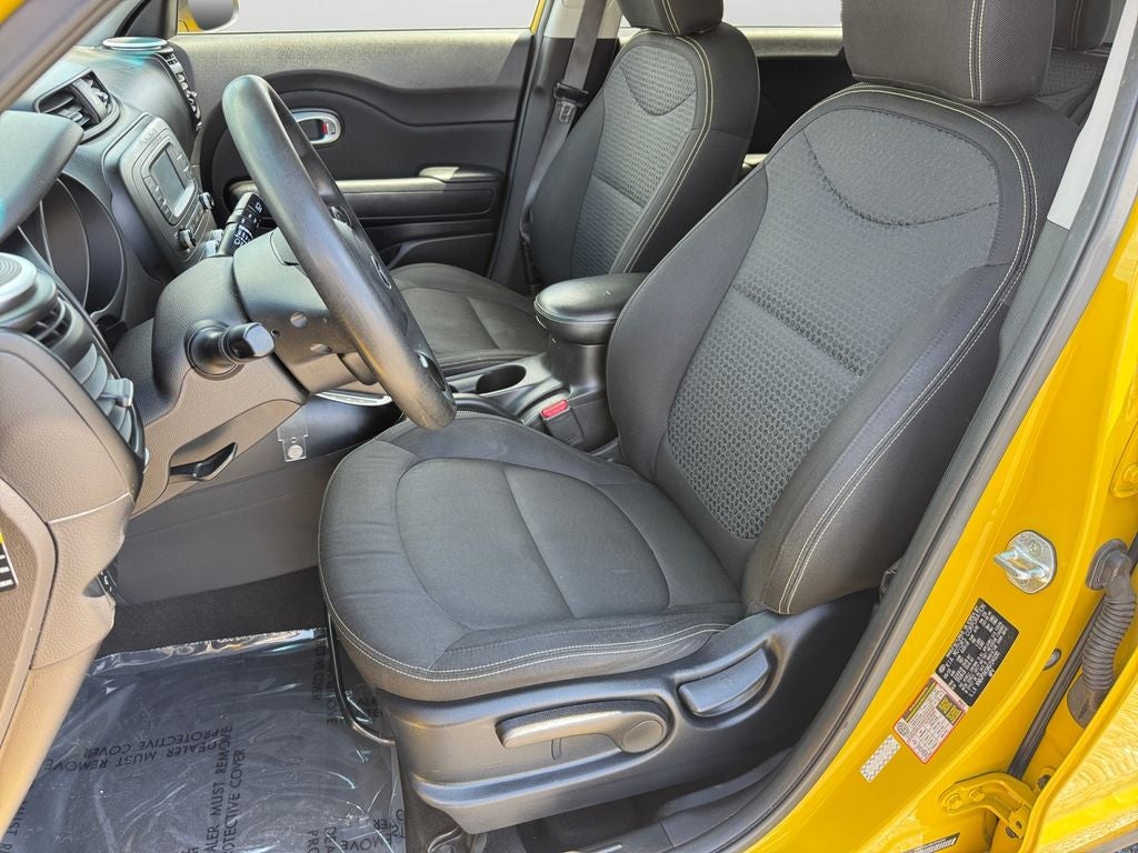 2016 Kia Soul Plus w/Bluetooth