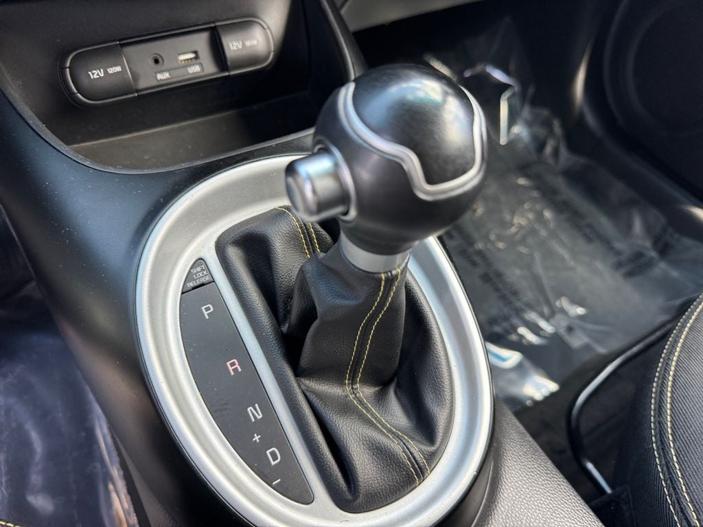 2016 Kia Soul Plus w/Bluetooth