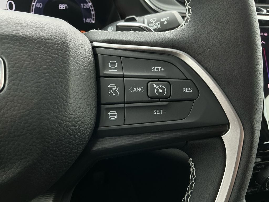 2026 Jeep Grand Cherokee Laredo X