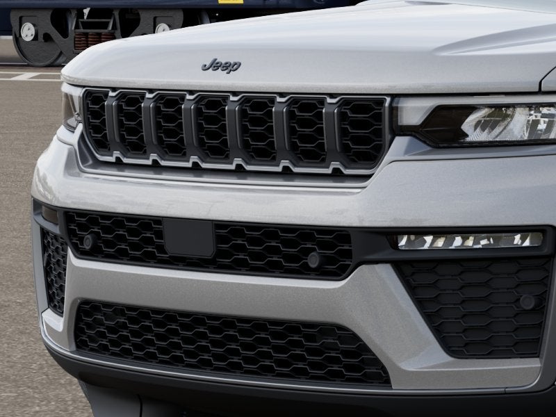 2026 Jeep Grand Cherokee Base