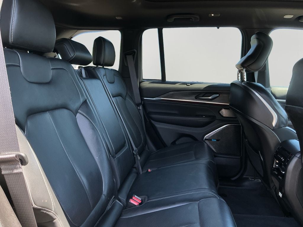 2022 Jeep Grand Cherokee Overland