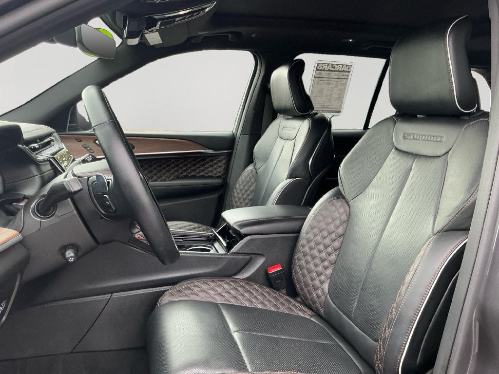 2025 Jeep Grand Cherokee Summit
