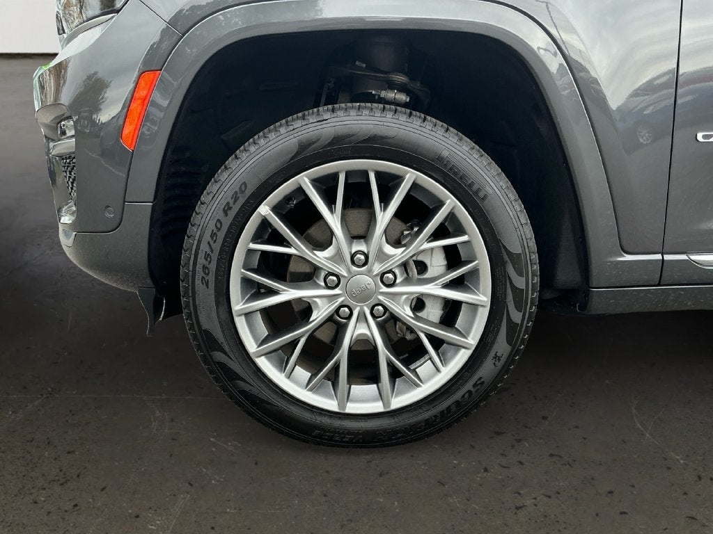 2025 Jeep Grand Cherokee Summit