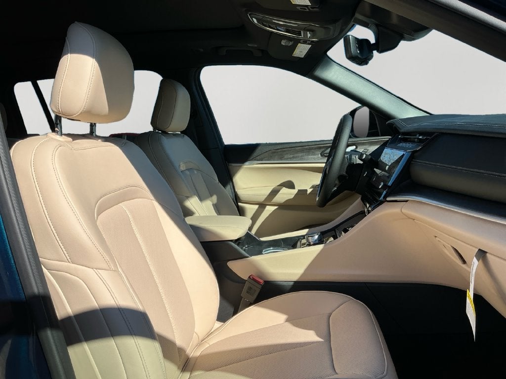 2027 Jeep Grand Cherokee L Limited