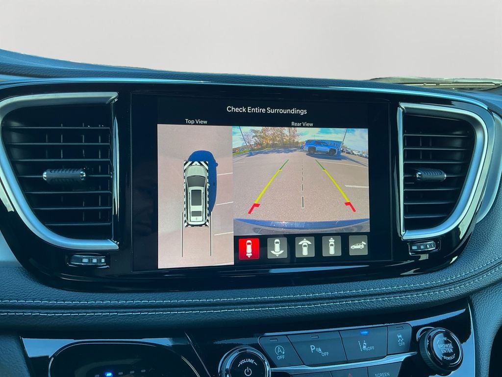 2026 Chrysler Pacifica Limited