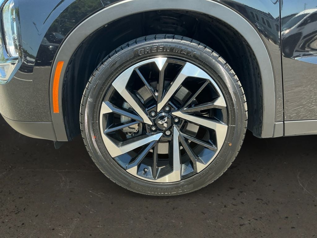 2024 Mitsubishi Outlander SE Black Edition