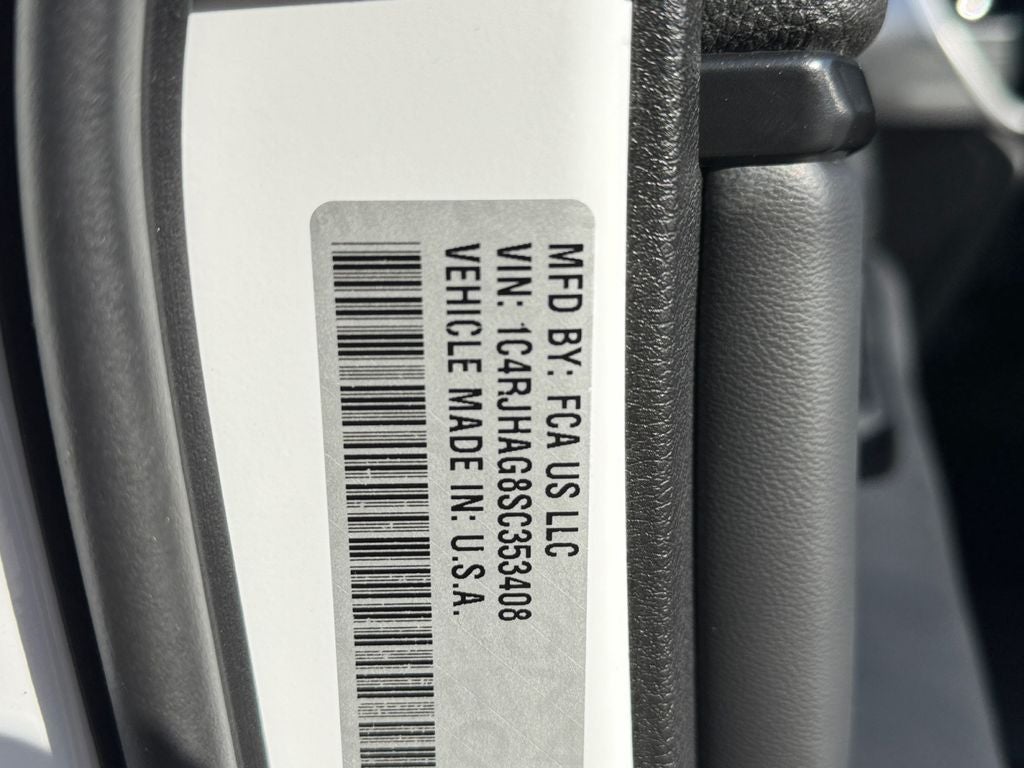 2025 Jeep Grand Cherokee Laredo X