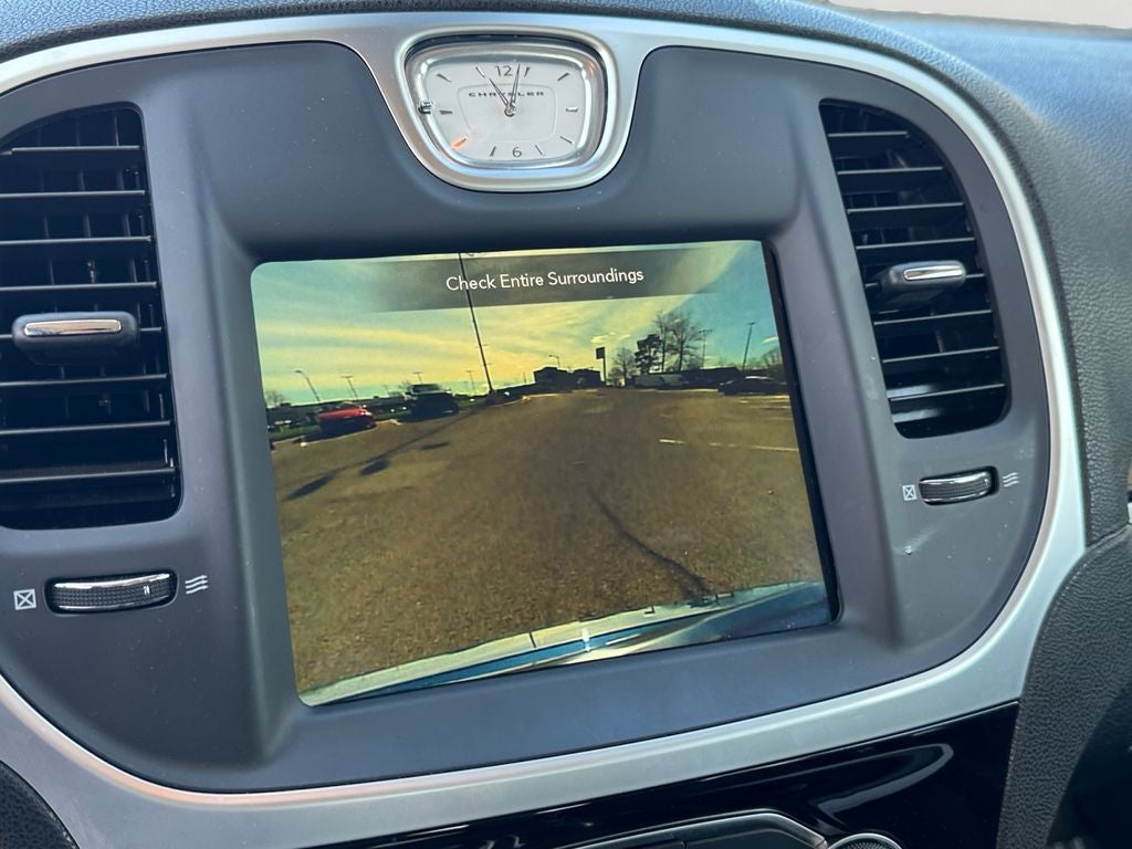 2023 Chrysler 300 Touring Safety Tec pkg