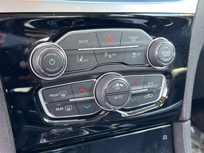 2023 Chrysler 300 Touring Safety Tec pkg