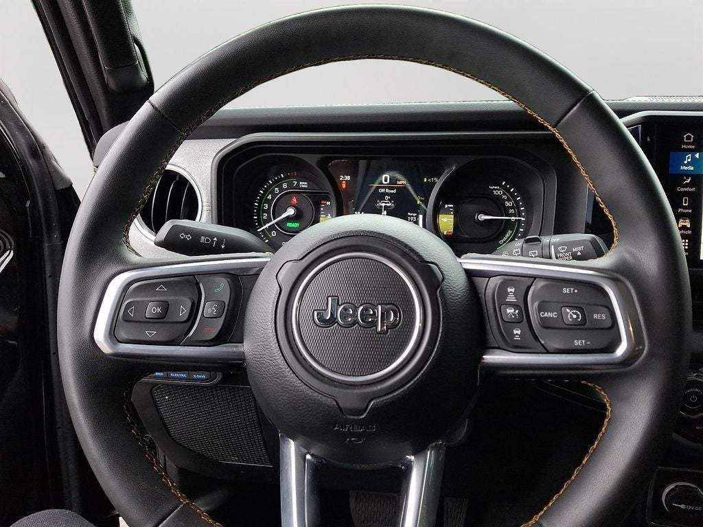2024 Jeep Wrangler Sahara 4xe w/3-Piece Hard Top