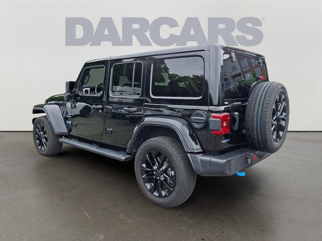 2024 Jeep Wrangler Sahara 4xe w/3-Piece Hard Top