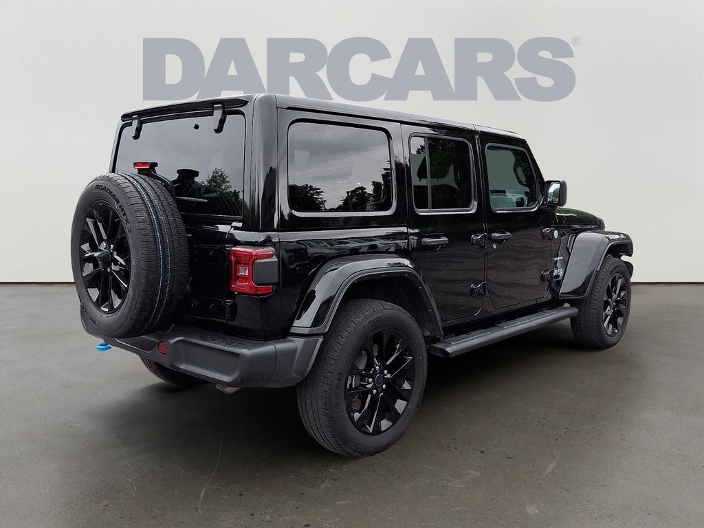 2024 Jeep Wrangler Sahara 4xe w/3-Piece Hard Top