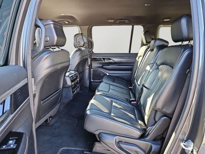 2023 Jeep Wagoneer Series III PREFERRED EQUIPMENT GROUP