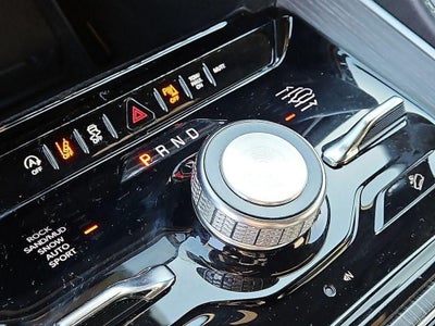 2023 Jeep Wagoneer Series III PREFERRED EQUIPMENT GROUP