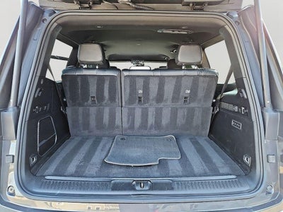 2023 Jeep Wagoneer Series III PREFERRED EQUIPMENT GROUP