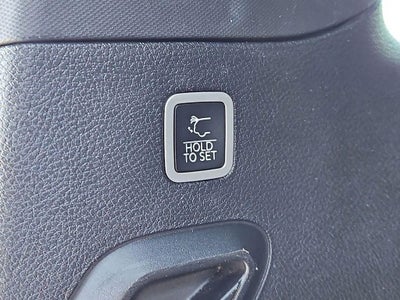 2023 Jeep Wagoneer Series III PREFERRED EQUIPMENT GROUP