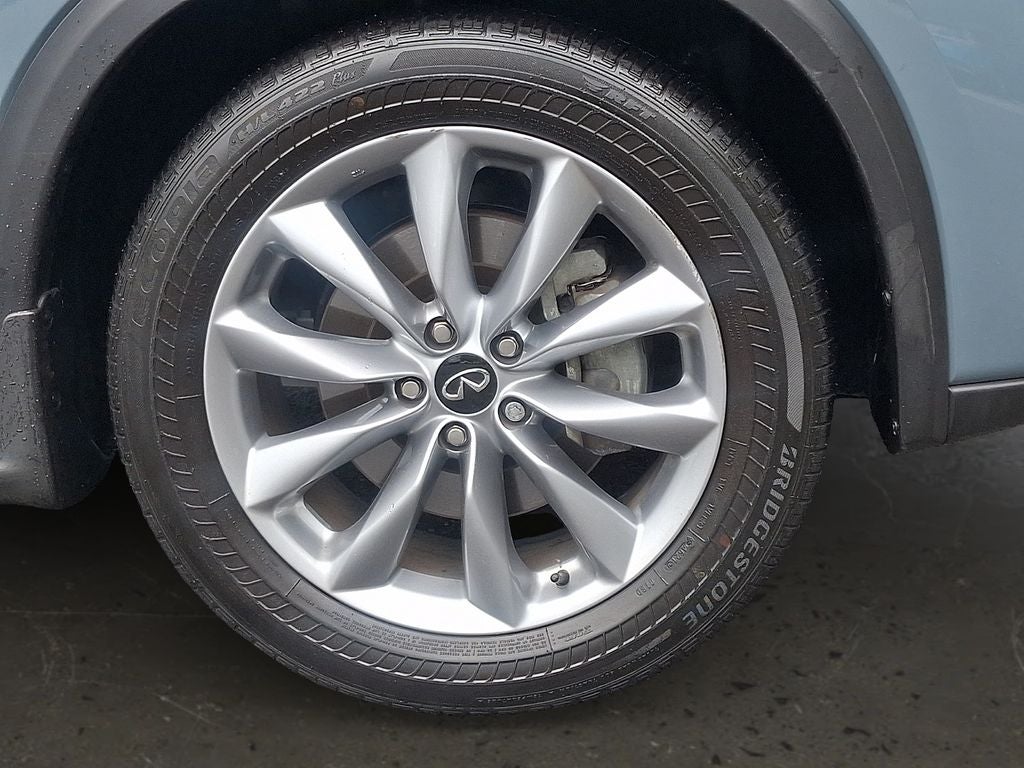 2022 INFINITI QX50 LUXE