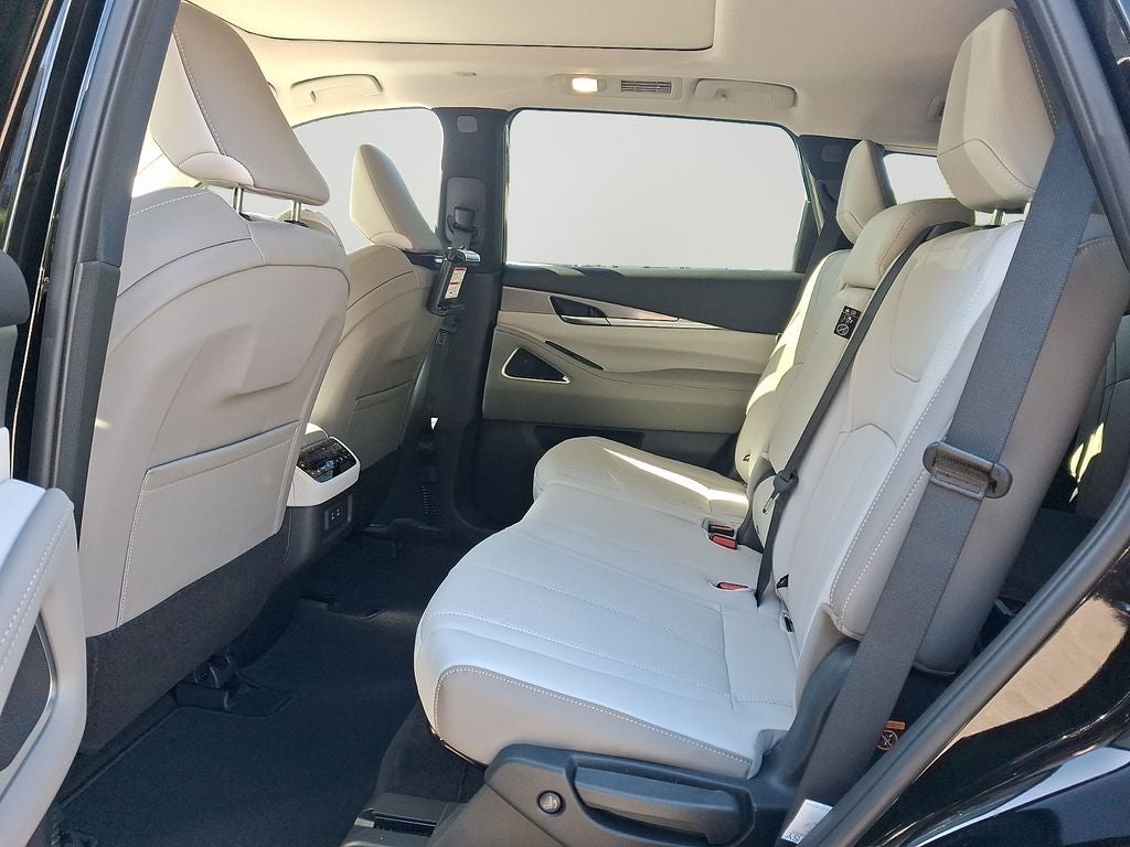 2027 INFINITI QX60 LUXE