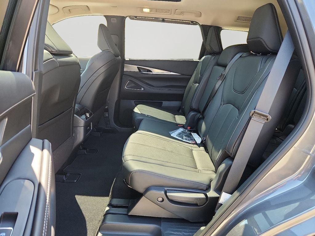 2025 INFINITI QX60 LUXE BLIND SPOT WARNING