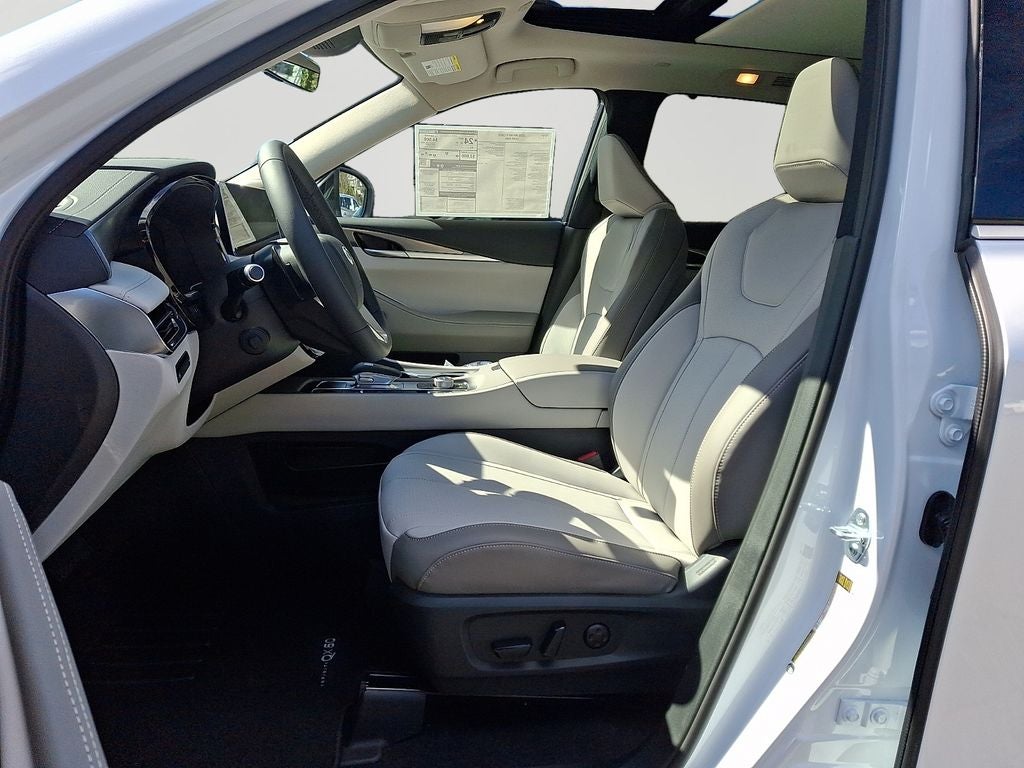 2026 INFINITI QX60 LUXE