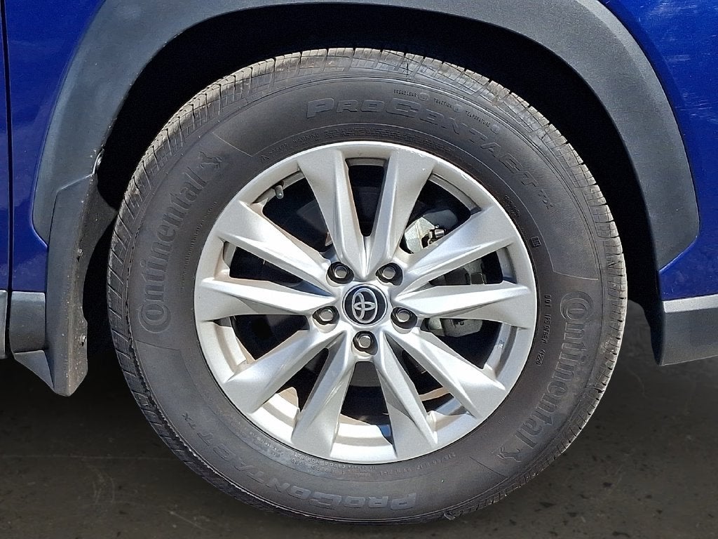2023 Toyota Corolla Cross LE