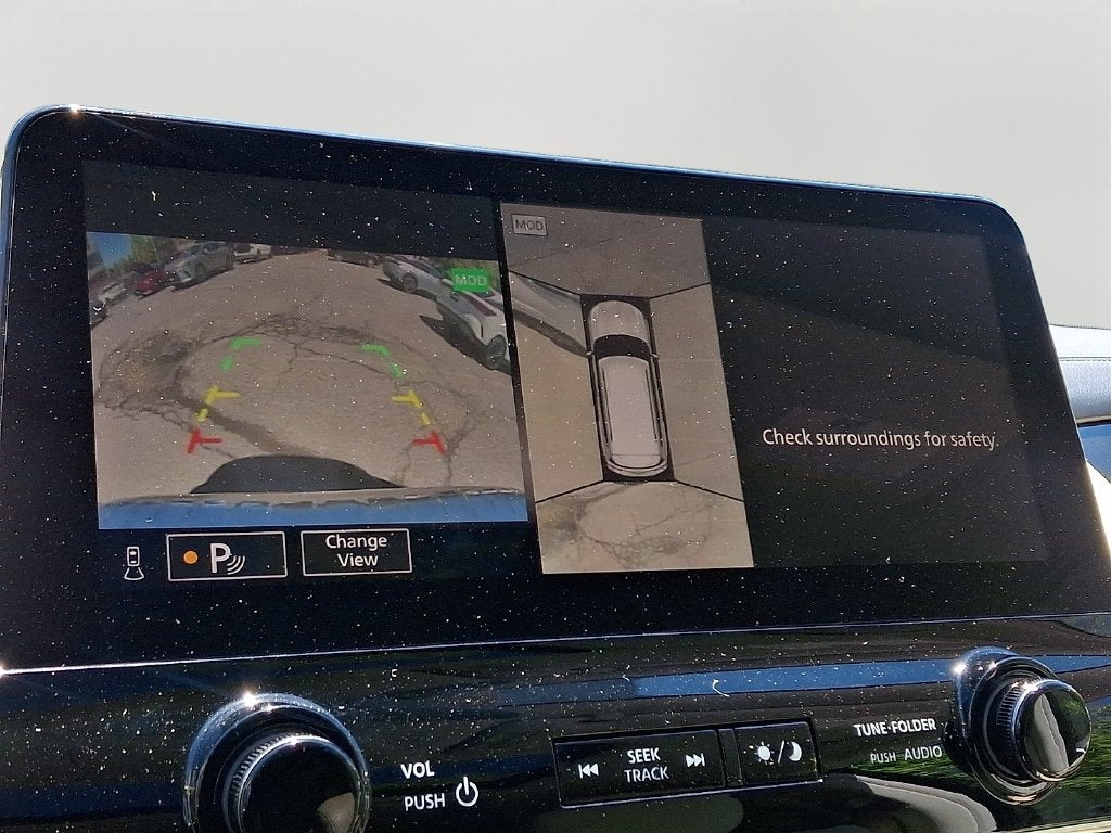 2022 INFINITI QX80 LUXE w/Navigation & BOSE system