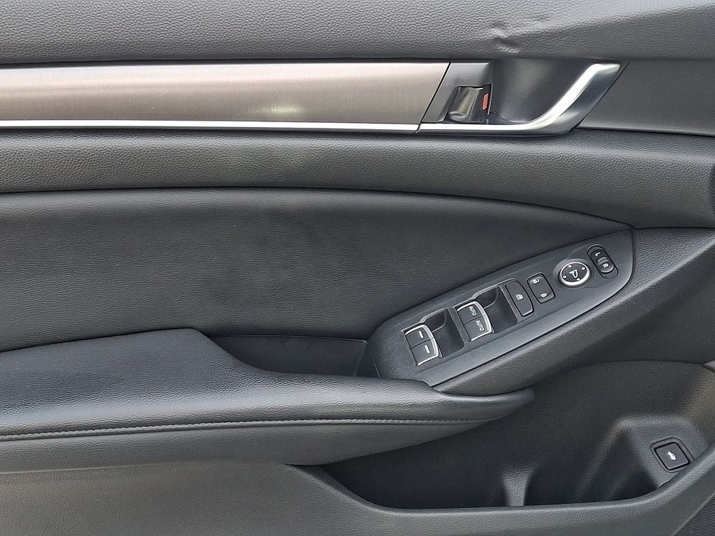 2018 Honda Accord LX BASE