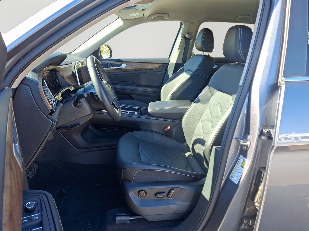 2024 Volkswagen Atlas 2.0T SE w/Technology SE W/TECHNOLOGY