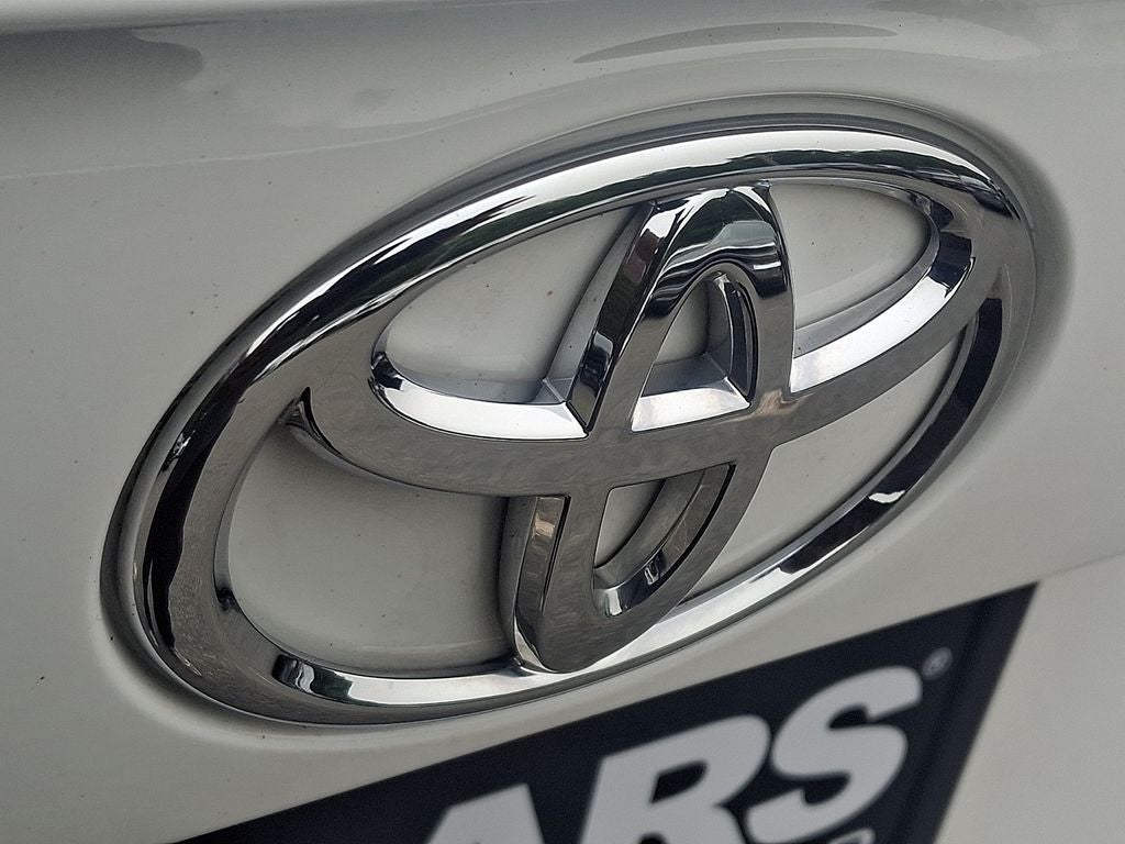 2023 Toyota RAV4 LE BASE
