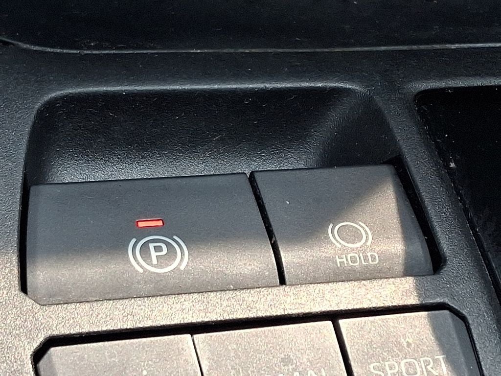 2022 Toyota RAV4 XLE CONVENIENCE PACKAGE