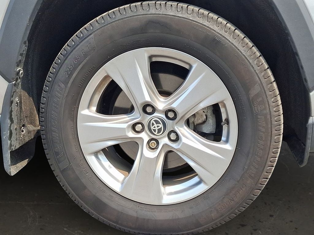 2022 Toyota RAV4 XLE CONVENIENCE PACKAGE