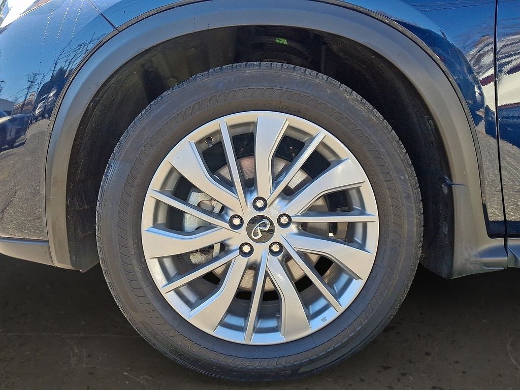 2025 INFINITI QX50 PURE