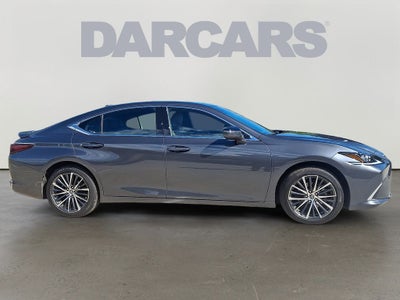 2025 Lexus ES 300h 300h
