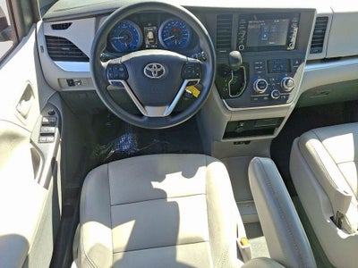 2020 Toyota Sienna L 7 Passenger