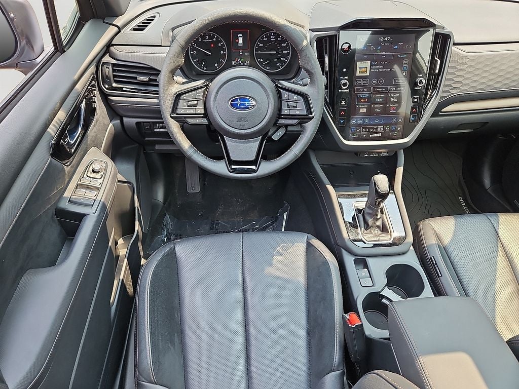 2025 Subaru Forester Touring BASE