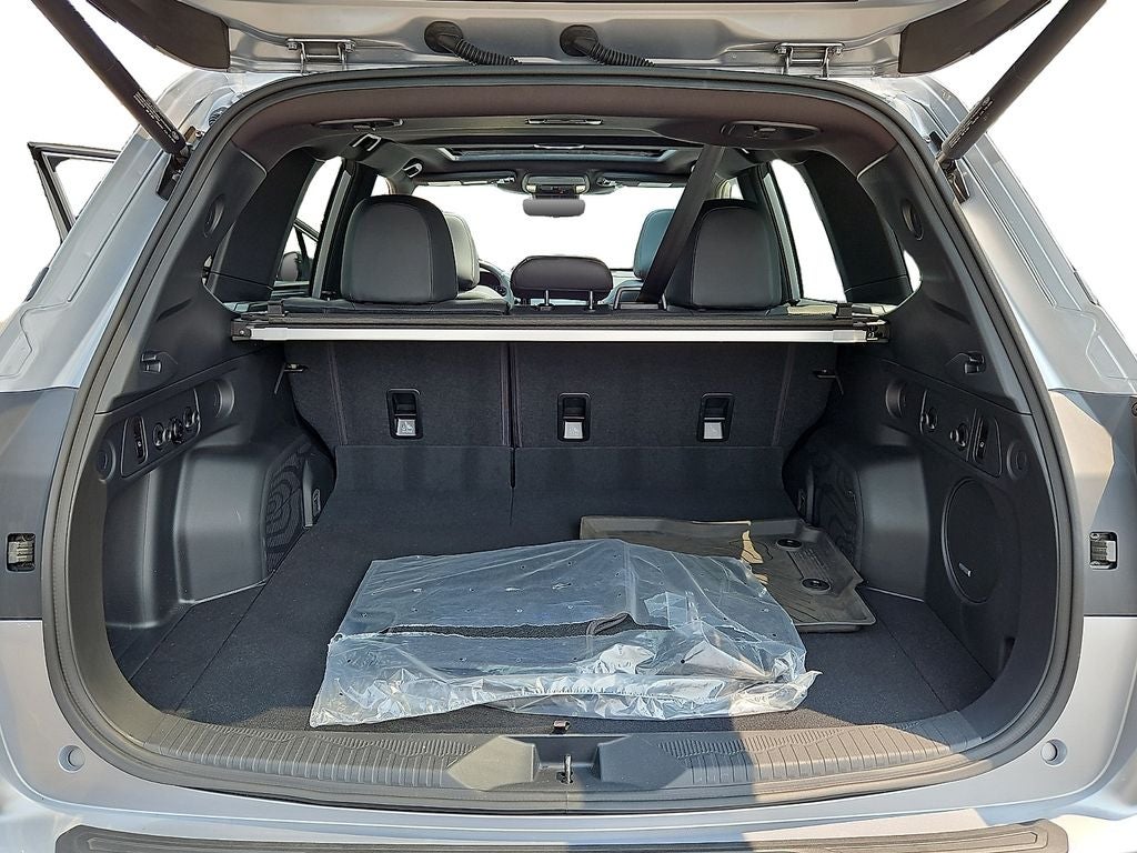 2025 Subaru Forester Touring BASE
